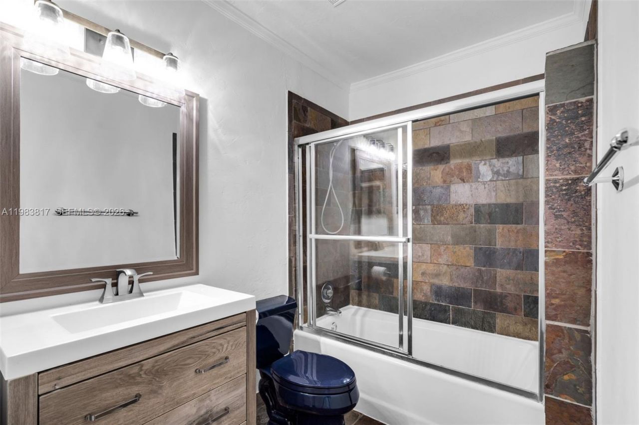 20908 Leeward Ct , Unit 231-3, Aventura, FL 33180 Photo