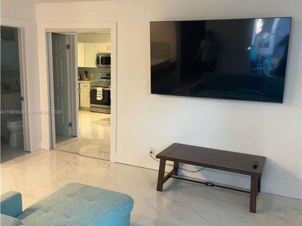 1432 NE 5th Ave , Unit 2, Fort Lauderdale, FL 33304