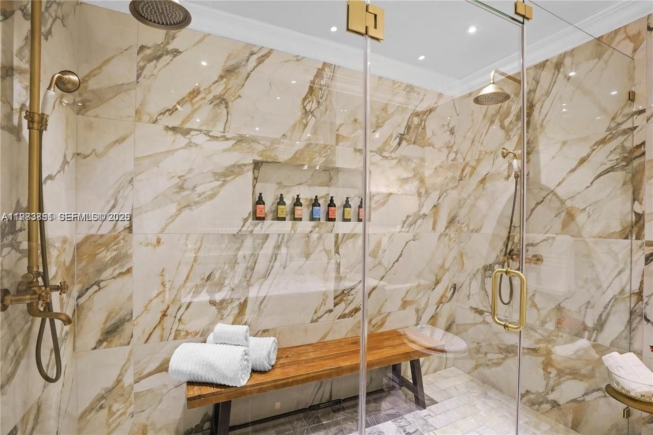 1625 Daytonia Rd, Miami Beach, FL 33141 Photo