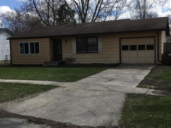 5261 Bunker Hill Court, LOVES PARK, IL 61111