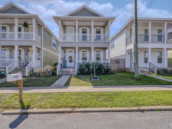 921 W Jackson St, Pensacola, FL 32501