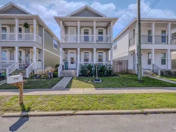 921 W Jackson St, Pensacola, FL 32501