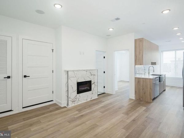 2000 N FRONT STREET, Unit 10, PHILADELPHIA, PA 19122
