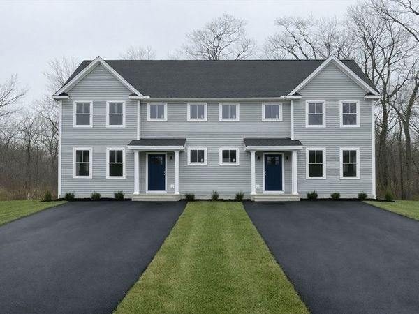 1405 Gar Highway, Unit 2 B, Swansea, MA 02777