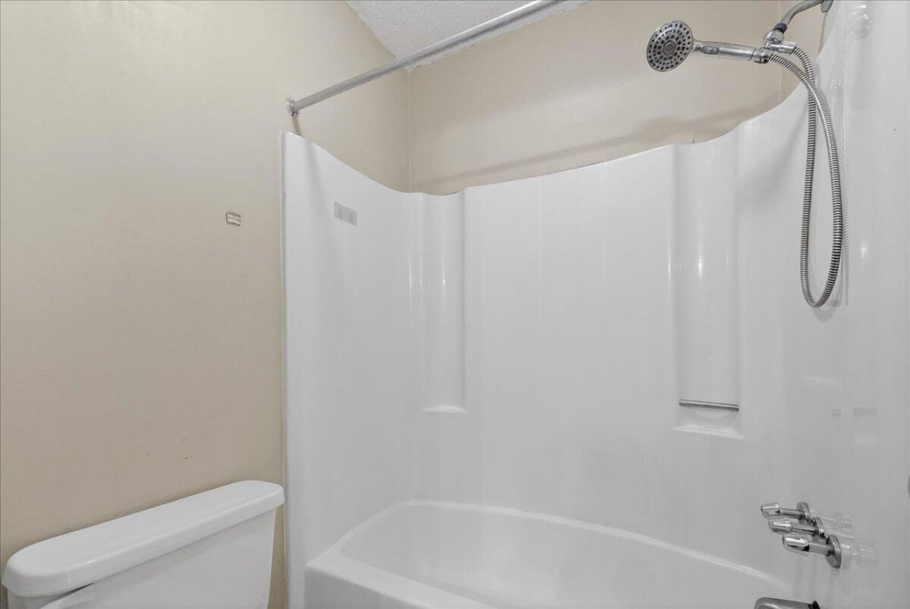 719 Temple Road Photo 29