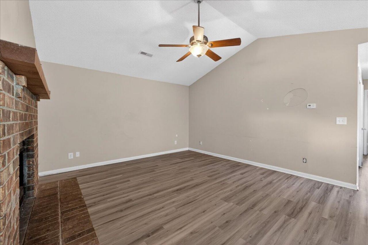 719 Temple Road Photo 8