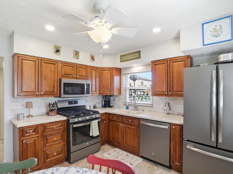 4382 E Fulton Street, Columbus, OH 43227 Photo 13