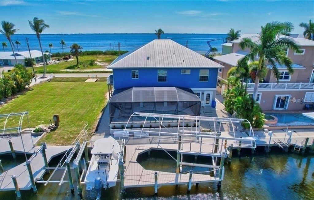 3420 1st Avenue , Saint James City, FL 33956 Photo