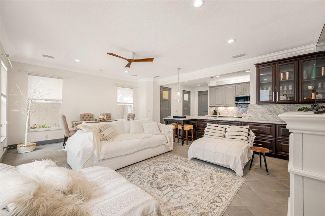 237 7th Avenue N, Unit 2, Saint Petersburg, FL 33701 Photo