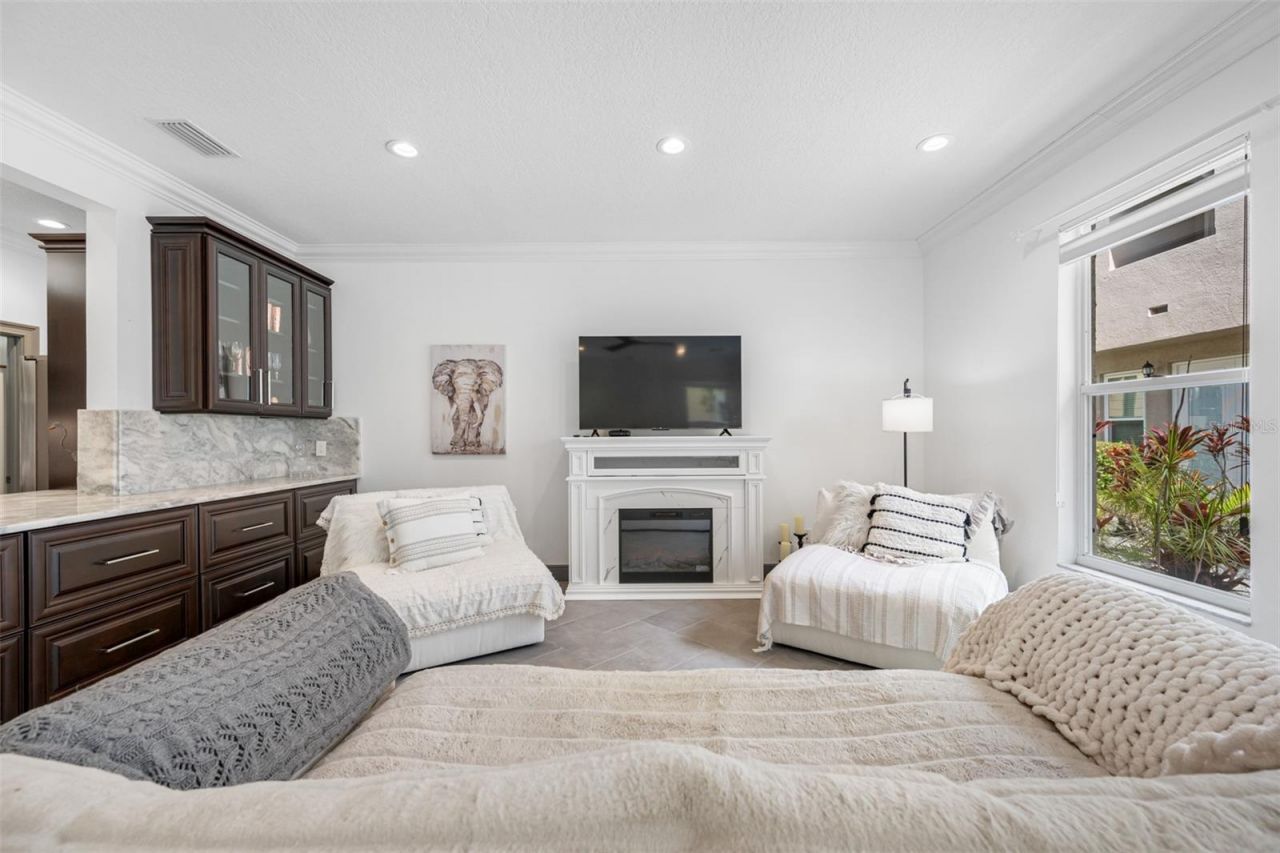 237 7th Avenue N, Unit 2, Saint Petersburg, FL 33701 Photo