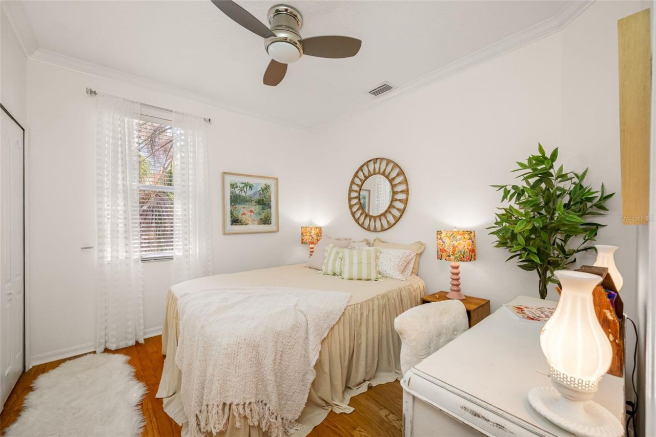 237 7th Avenue N, Unit 2, Saint Petersburg, FL 33701 Photo