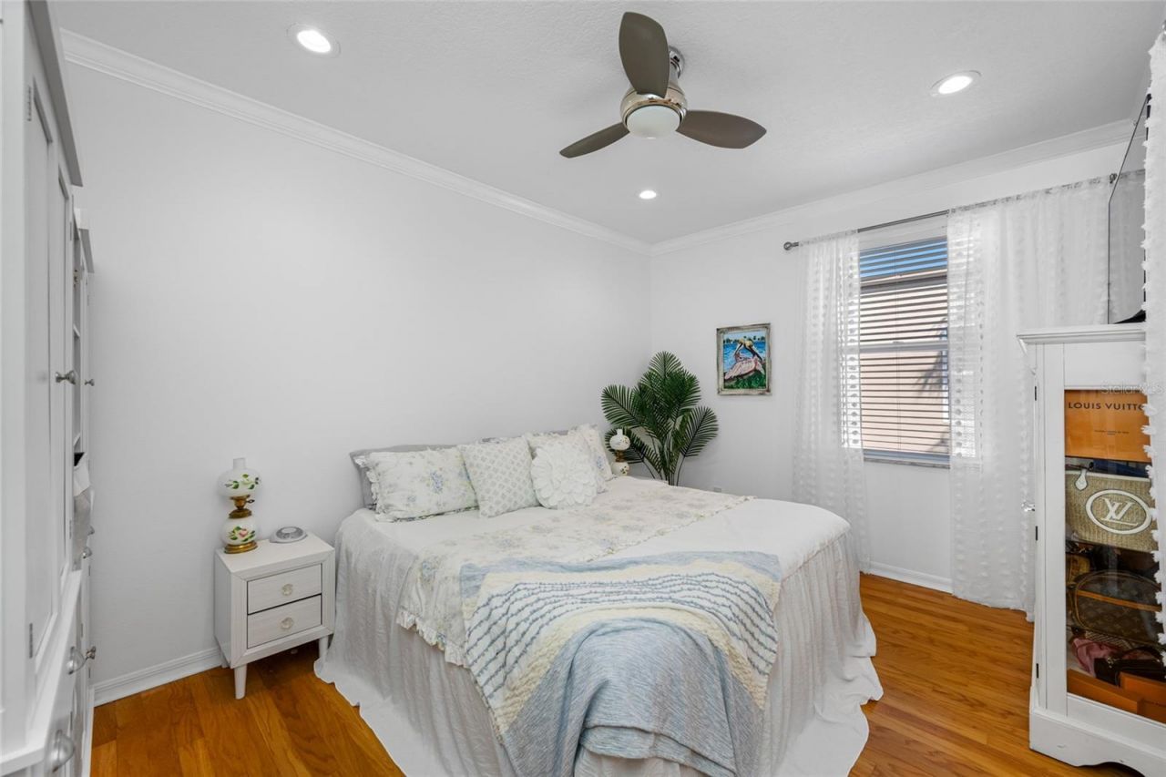 237 7th Avenue N, Unit 2, Saint Petersburg, FL 33701 Photo