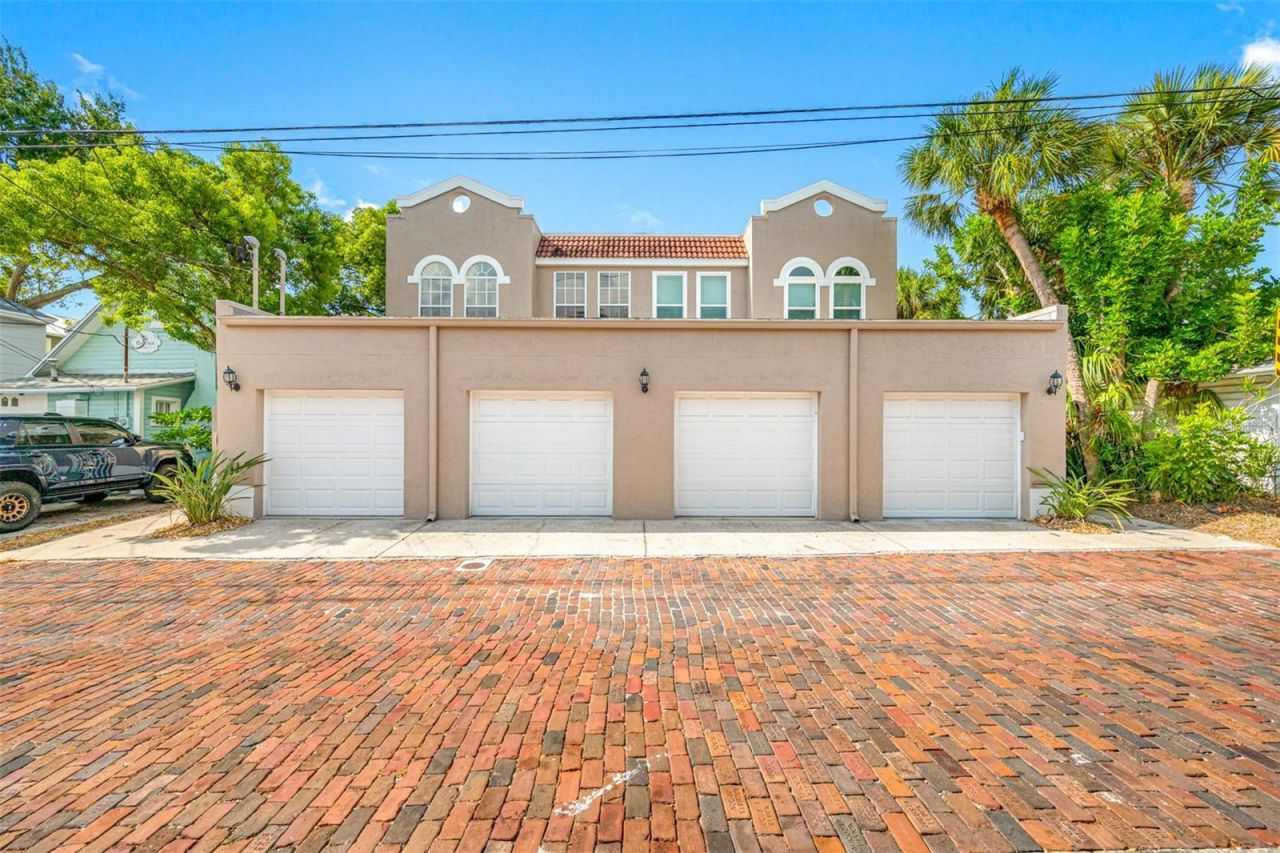 237 7th Avenue N, Unit 2, Saint Petersburg, FL 33701 Photo