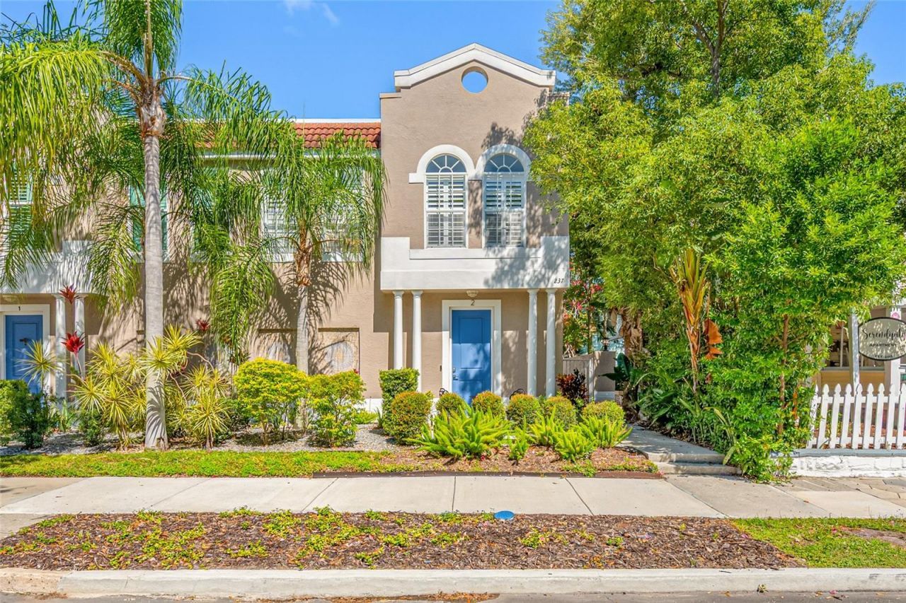 237 7th Avenue N, Unit 2, Saint Petersburg, FL 33701 Photo