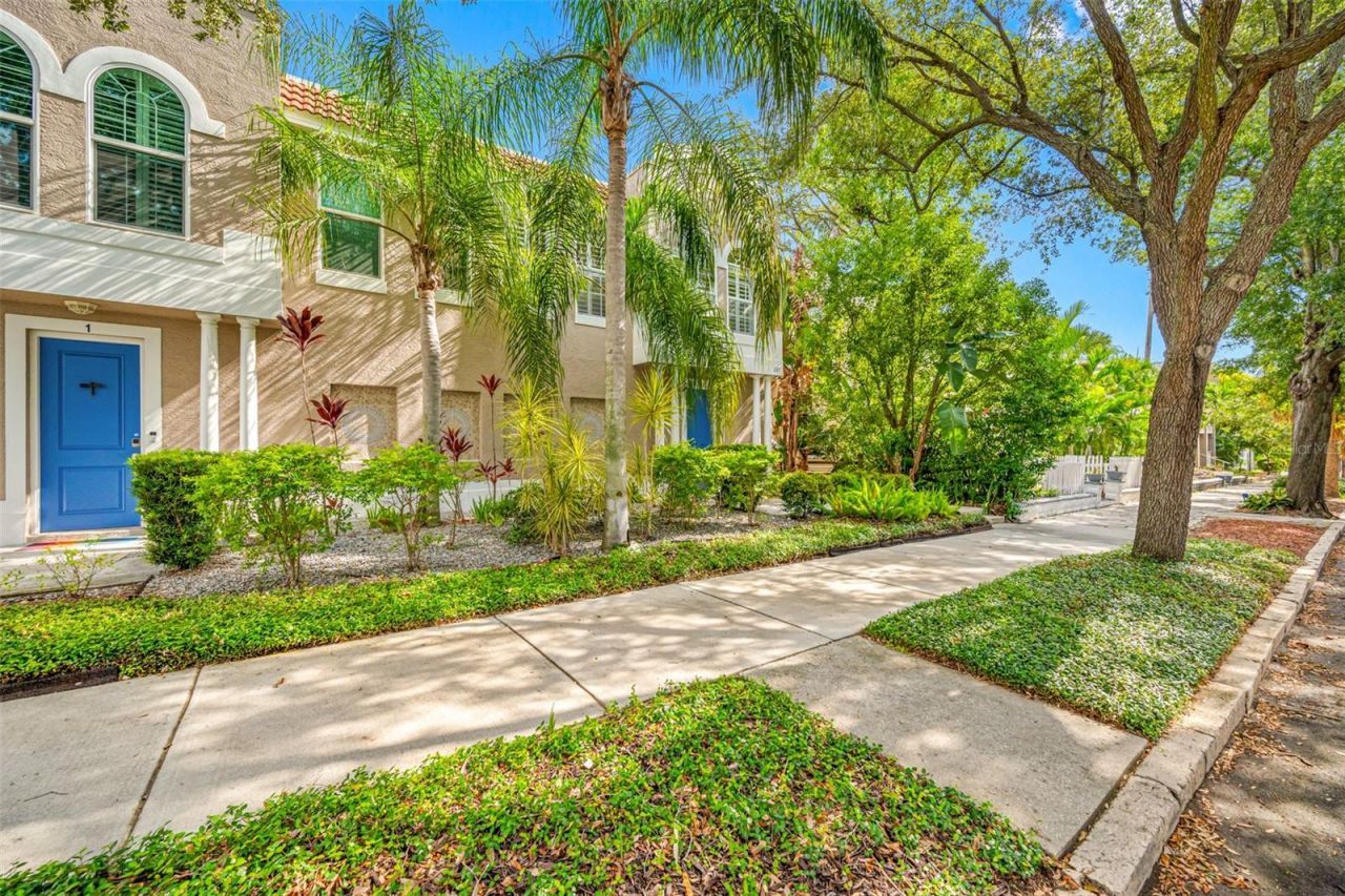 237 7th Avenue N, Unit 2, Saint Petersburg, FL 33701 Photo