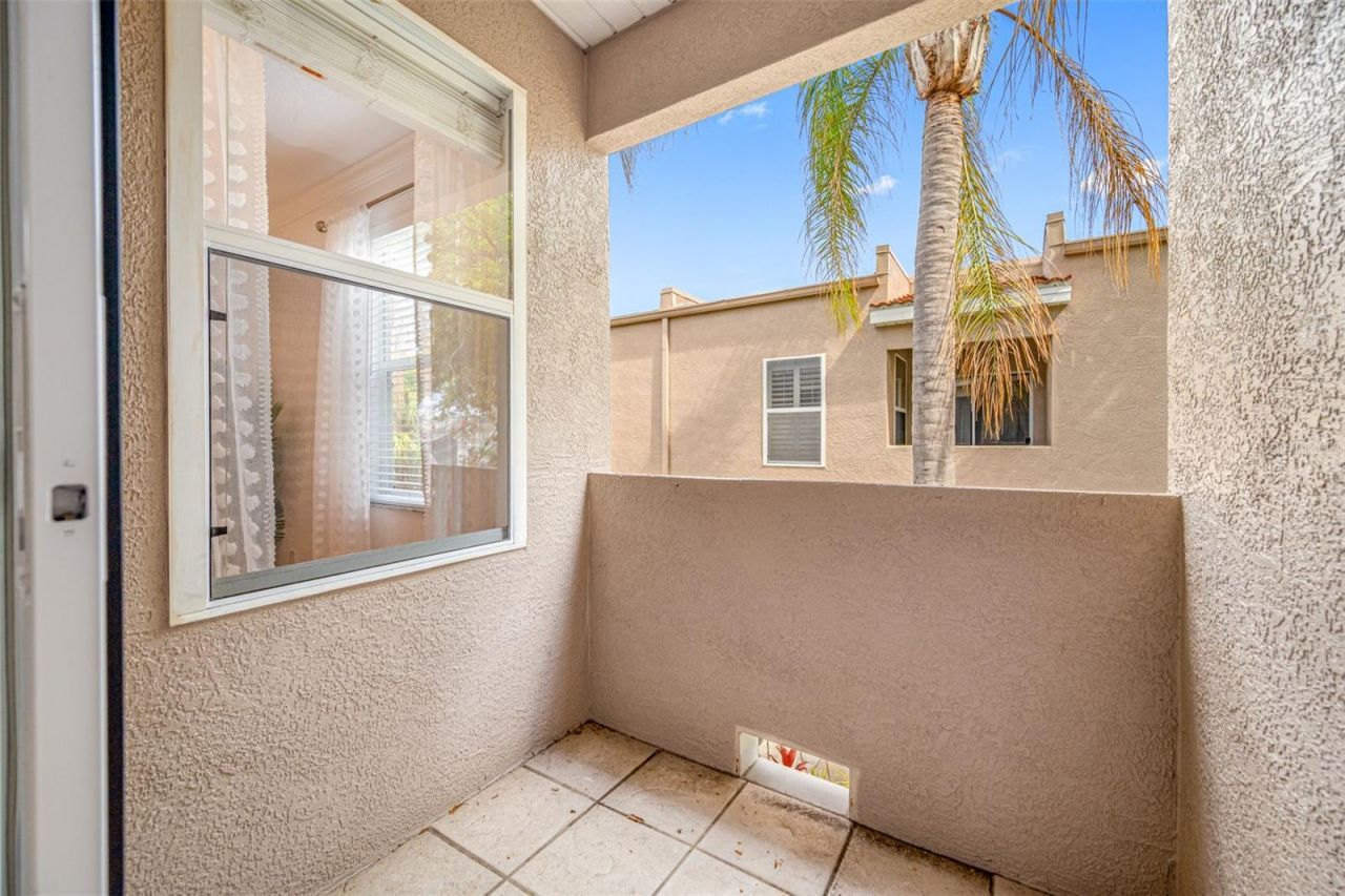 237 7th Avenue N, Unit 2, Saint Petersburg, FL 33701 Photo