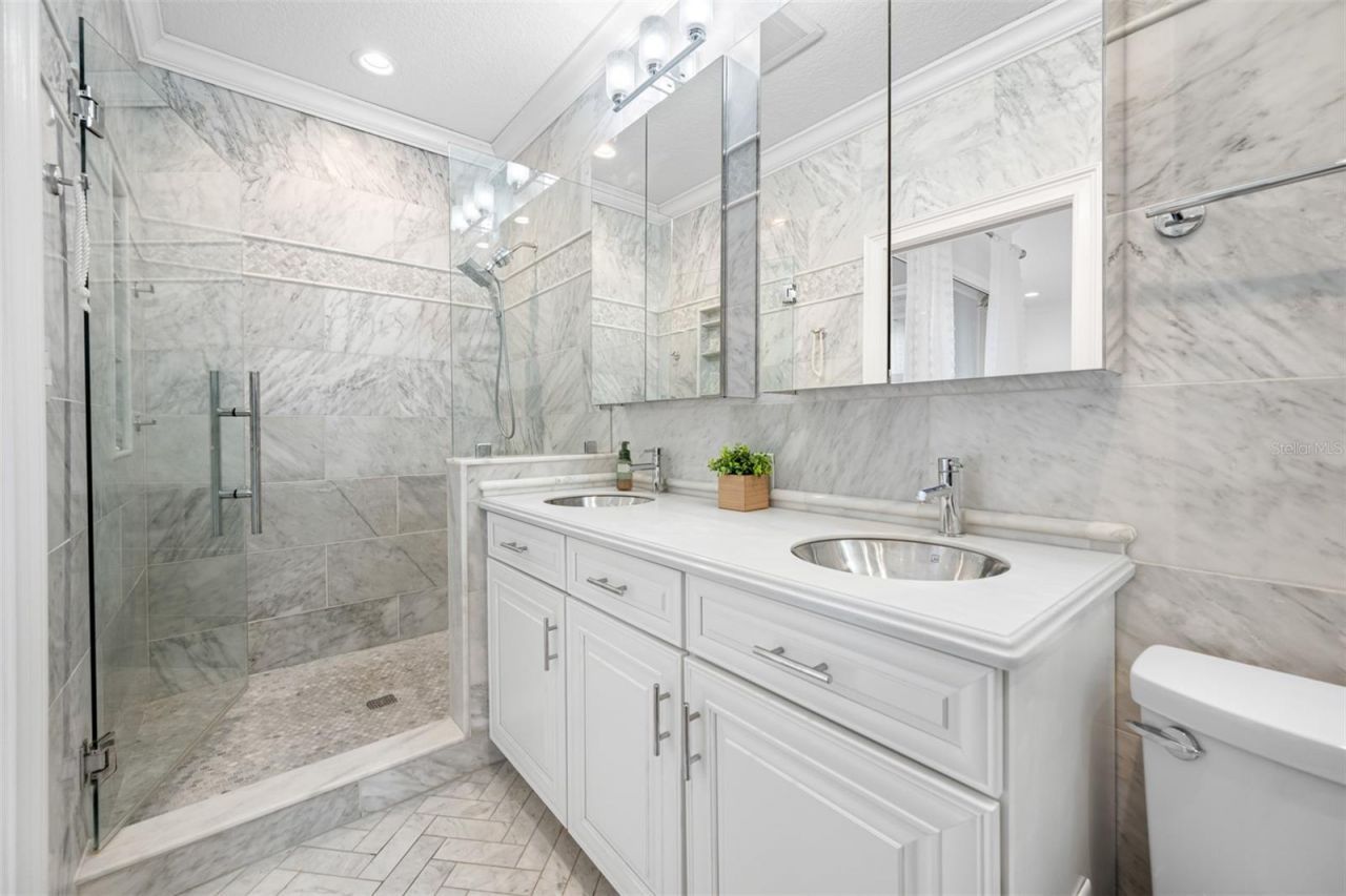 237 7th Avenue N, Unit 2, Saint Petersburg, FL 33701 Photo