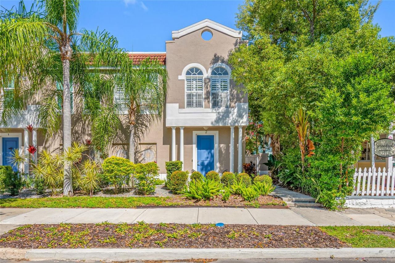 237 7th Avenue N, Unit 2, Saint Petersburg, FL 33701 Photo