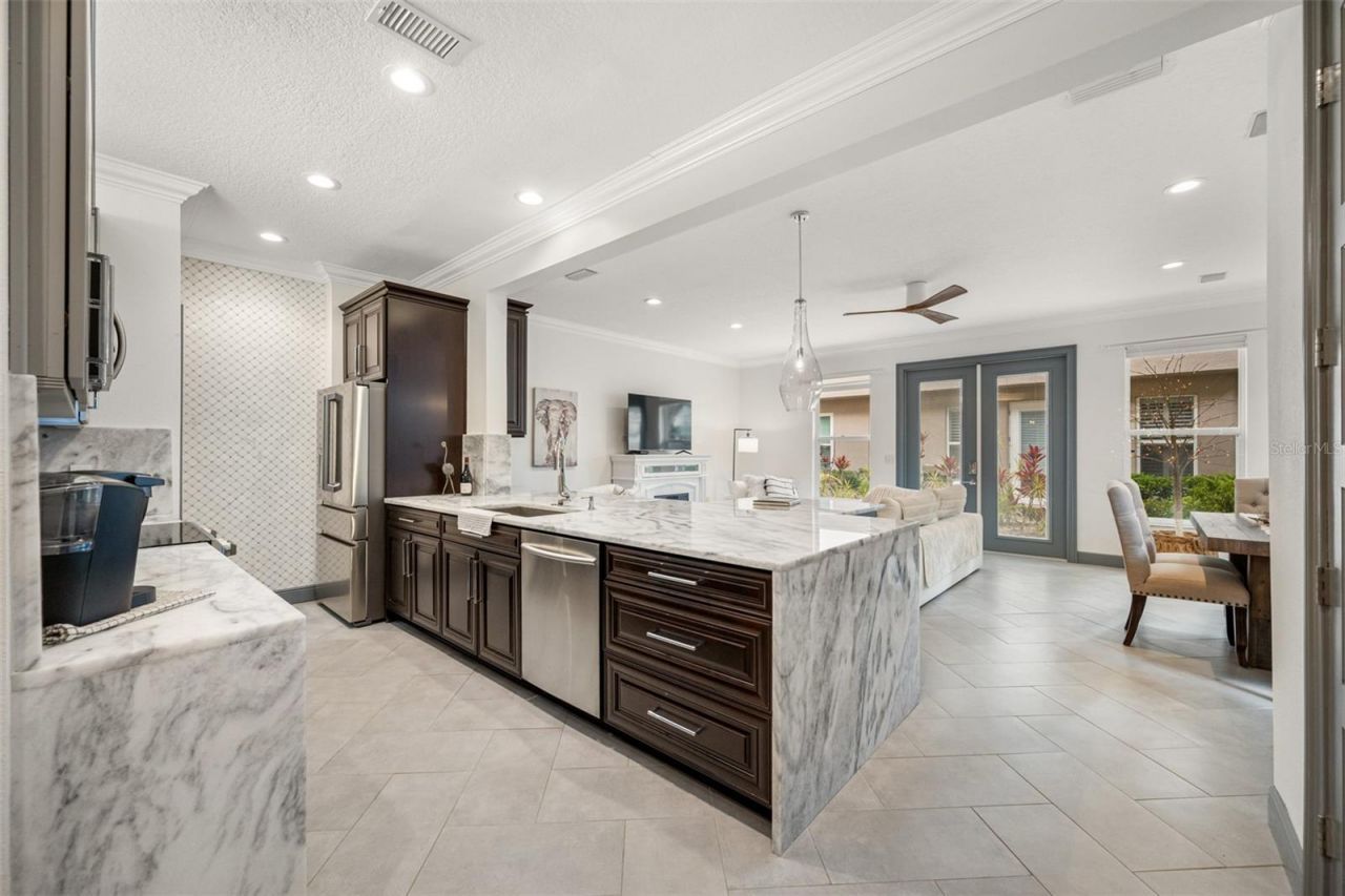 237 7th Avenue N, Unit 2, Saint Petersburg, FL 33701 Photo