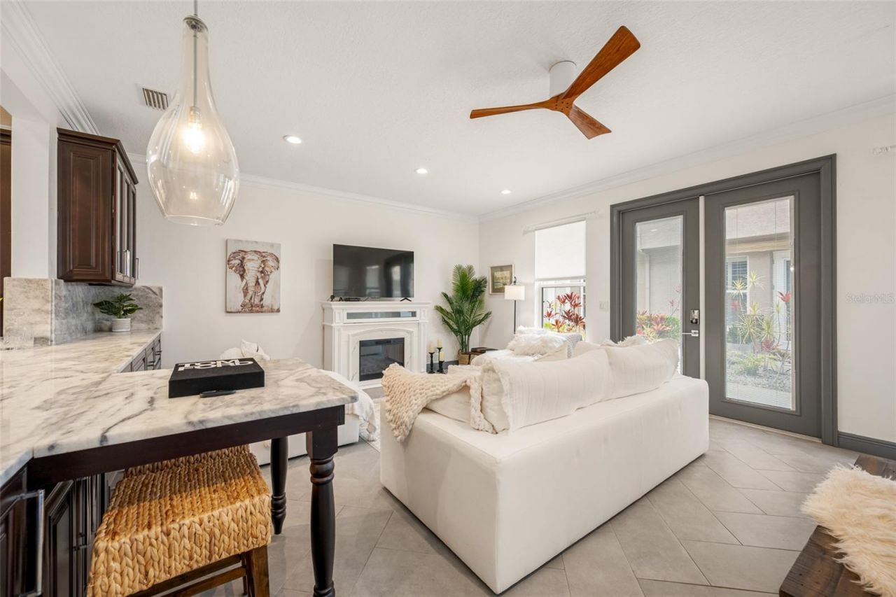 237 7th Avenue N, Unit 2, Saint Petersburg, FL 33701 Photo