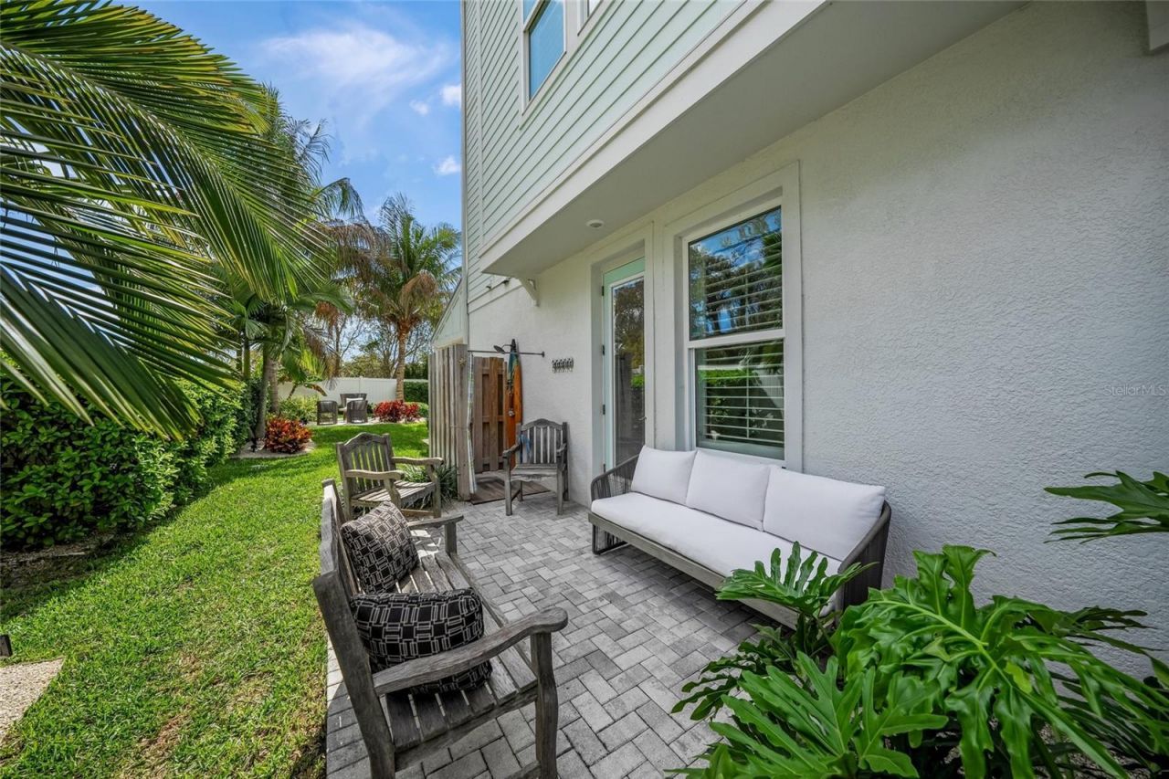 459 Wingfield Drive, Sarasota, FL 34237 Photo