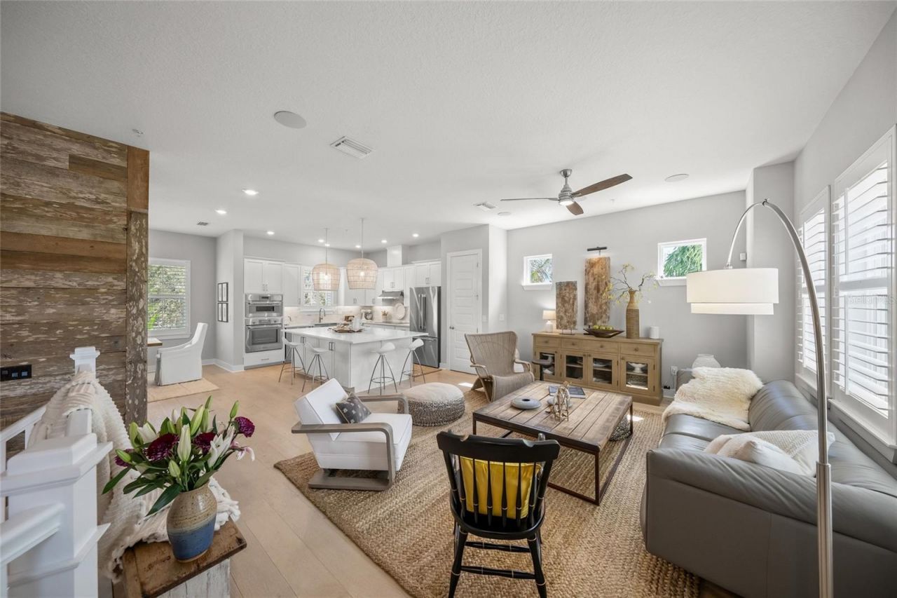 459 Wingfield Drive, Sarasota, FL 34237 Photo