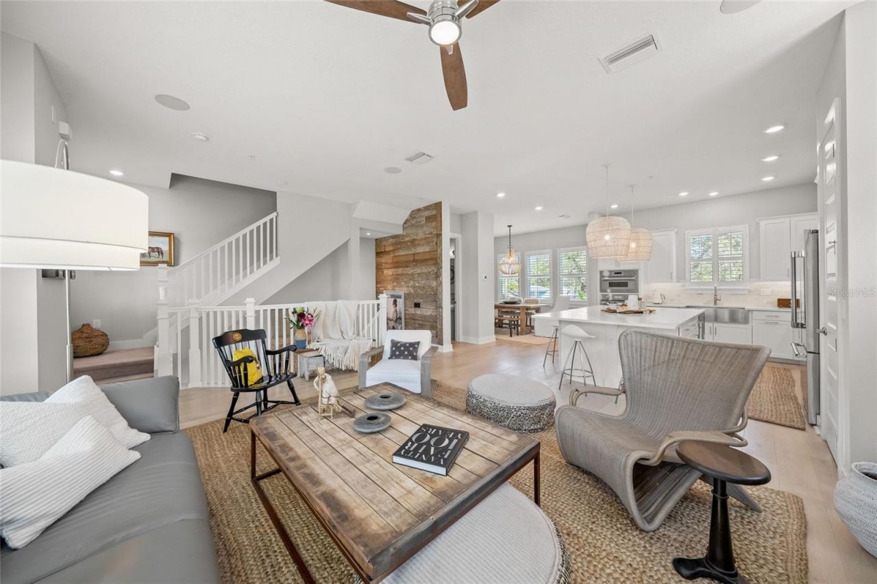 459 Wingfield Drive, Sarasota, FL 34237 Photo