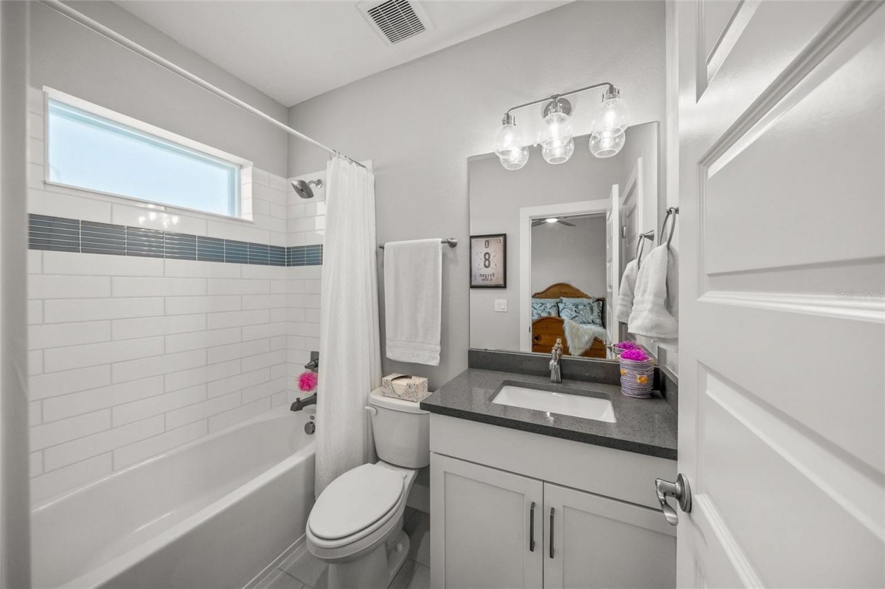 459 Wingfield Drive, Sarasota, FL 34237 Photo