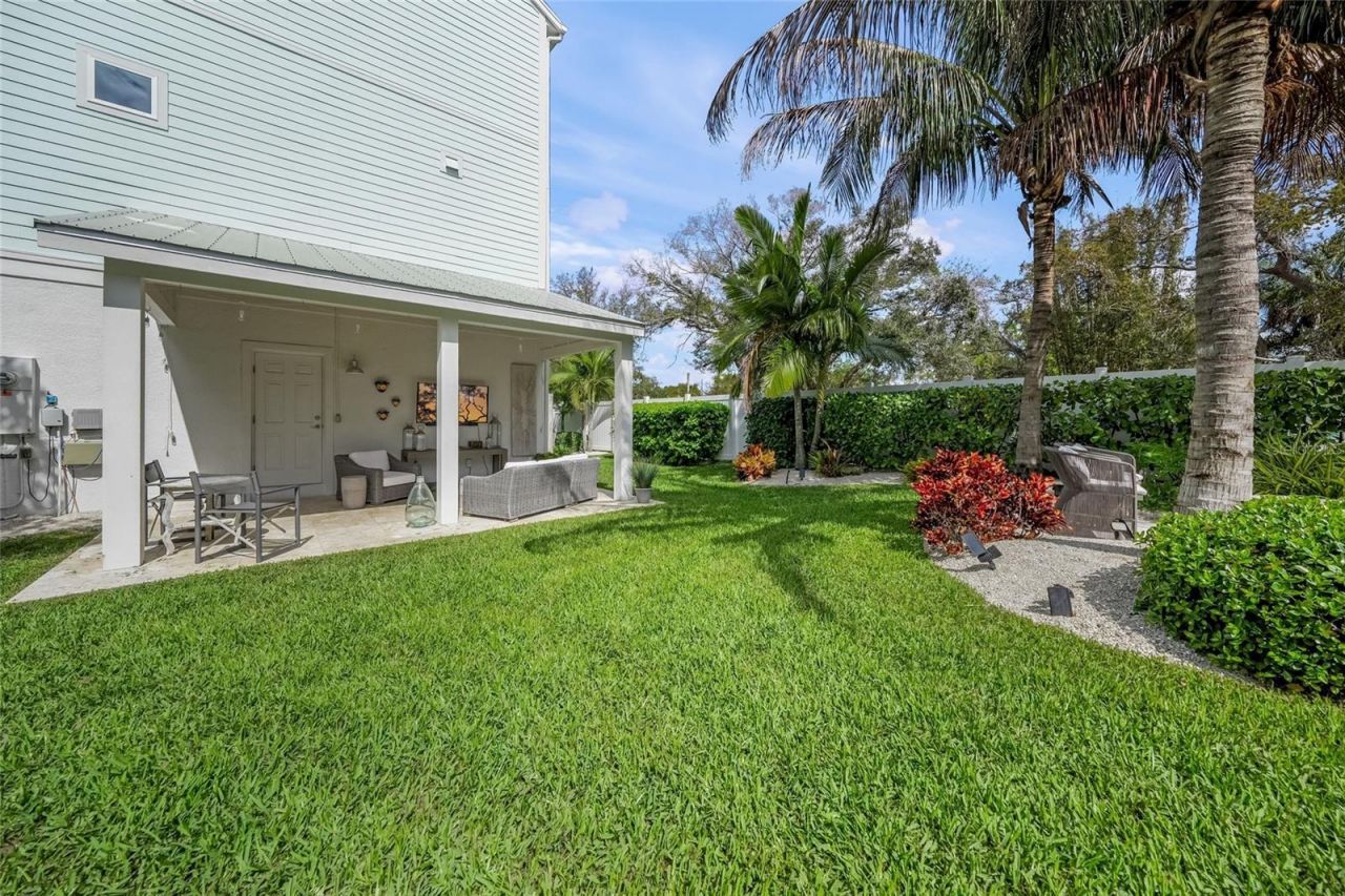 459 Wingfield Drive, Sarasota, FL 34237 Photo