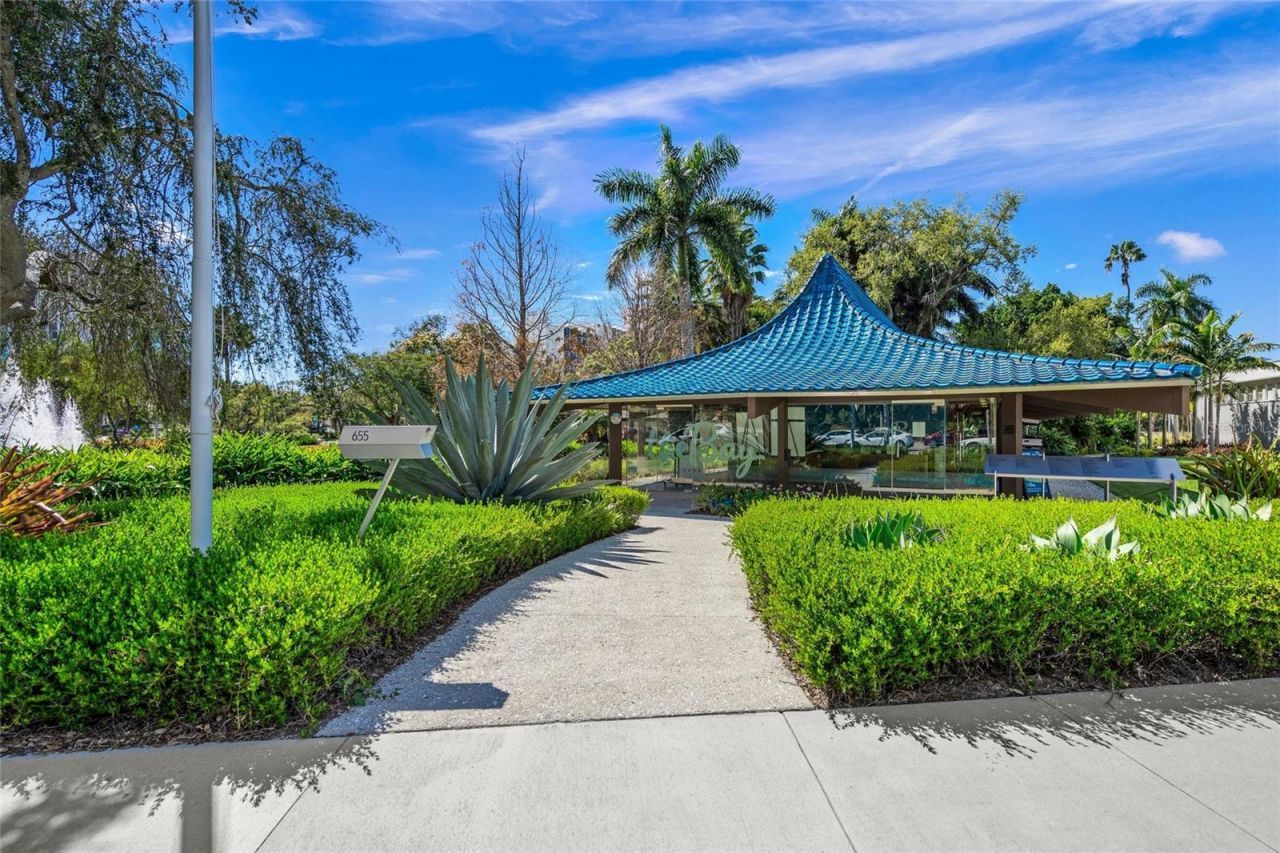 459 Wingfield Drive, Sarasota, FL 34237 Photo