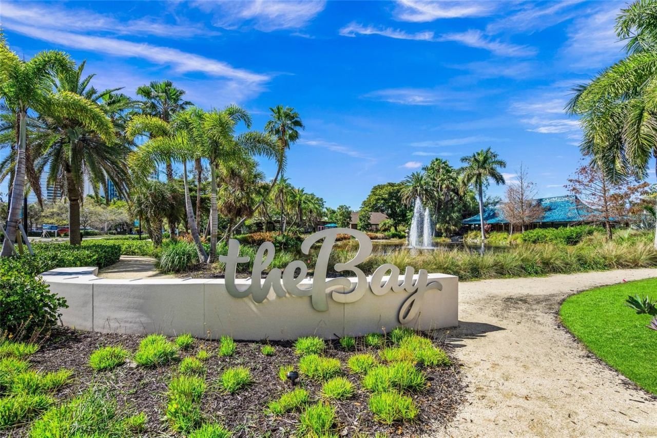 459 Wingfield Drive, Sarasota, FL 34237 Photo