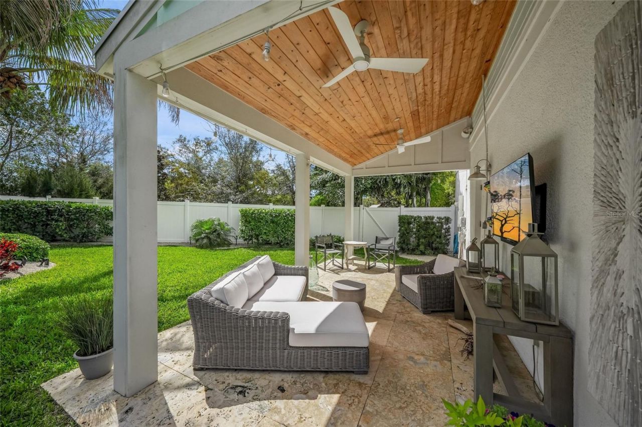 459 Wingfield Drive, Sarasota, FL 34237 Photo