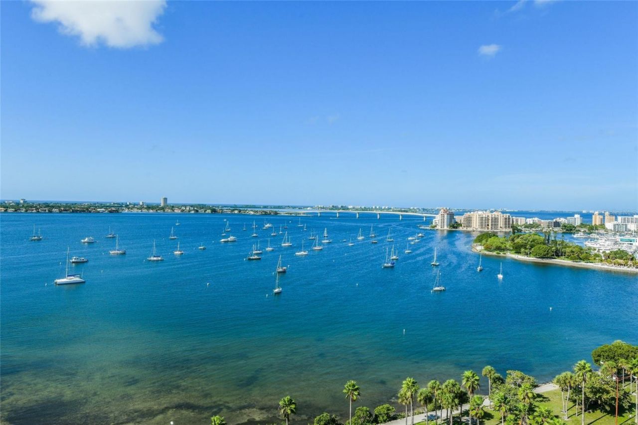 459 Wingfield Drive, Sarasota, FL 34237 Photo