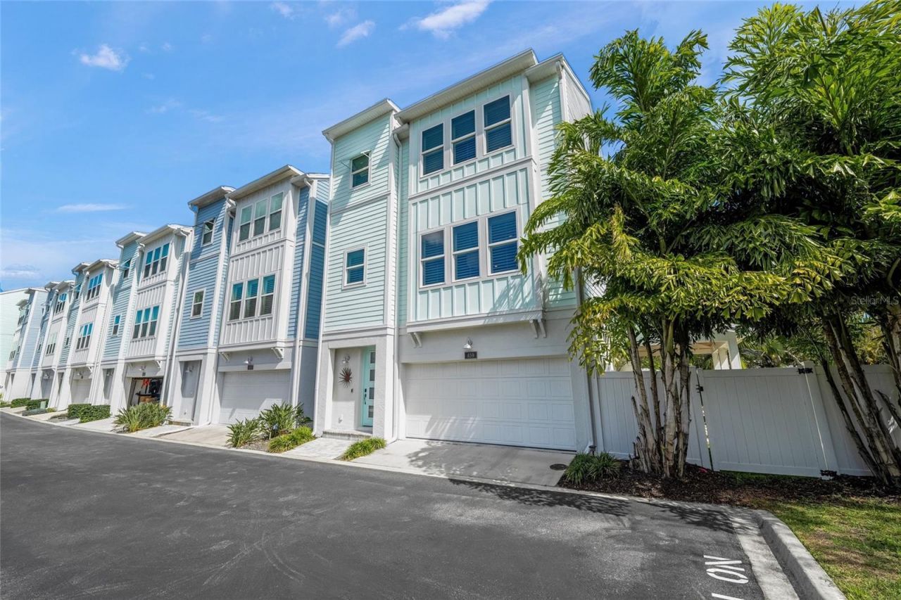 459 Wingfield Drive, Sarasota, FL 34237 Photo