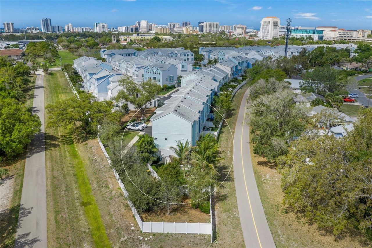 459 Wingfield Drive, Sarasota, FL 34237 Photo