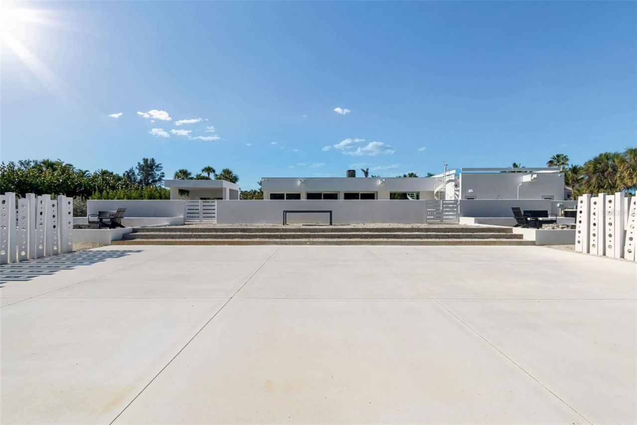 7647 Sanderling Road, Sarasota, FL 34242 Photo