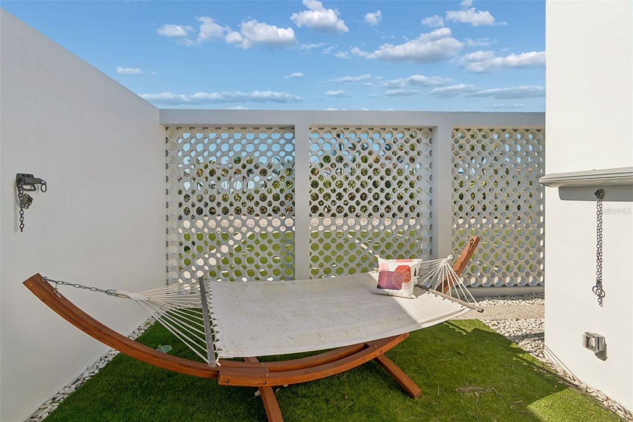 7647 Sanderling Road, Sarasota, FL 34242 Photo