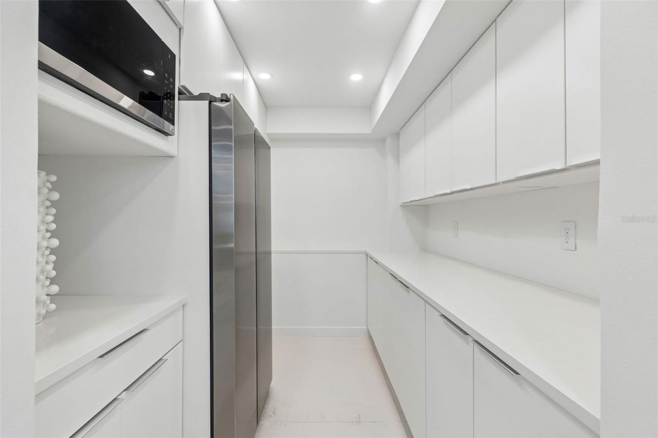 7647 Sanderling Road, Sarasota, FL 34242 Photo