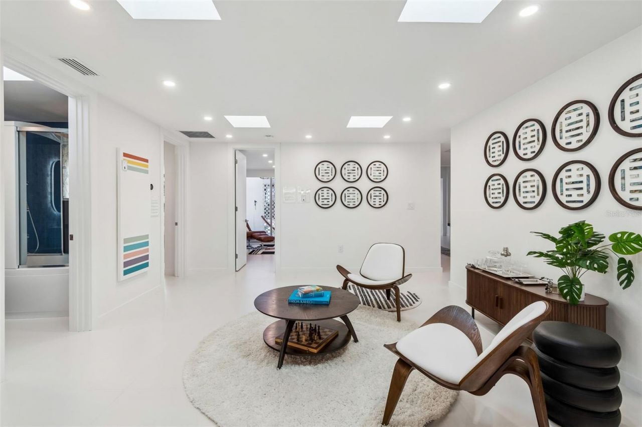 7647 Sanderling Road, Sarasota, FL 34242 Photo