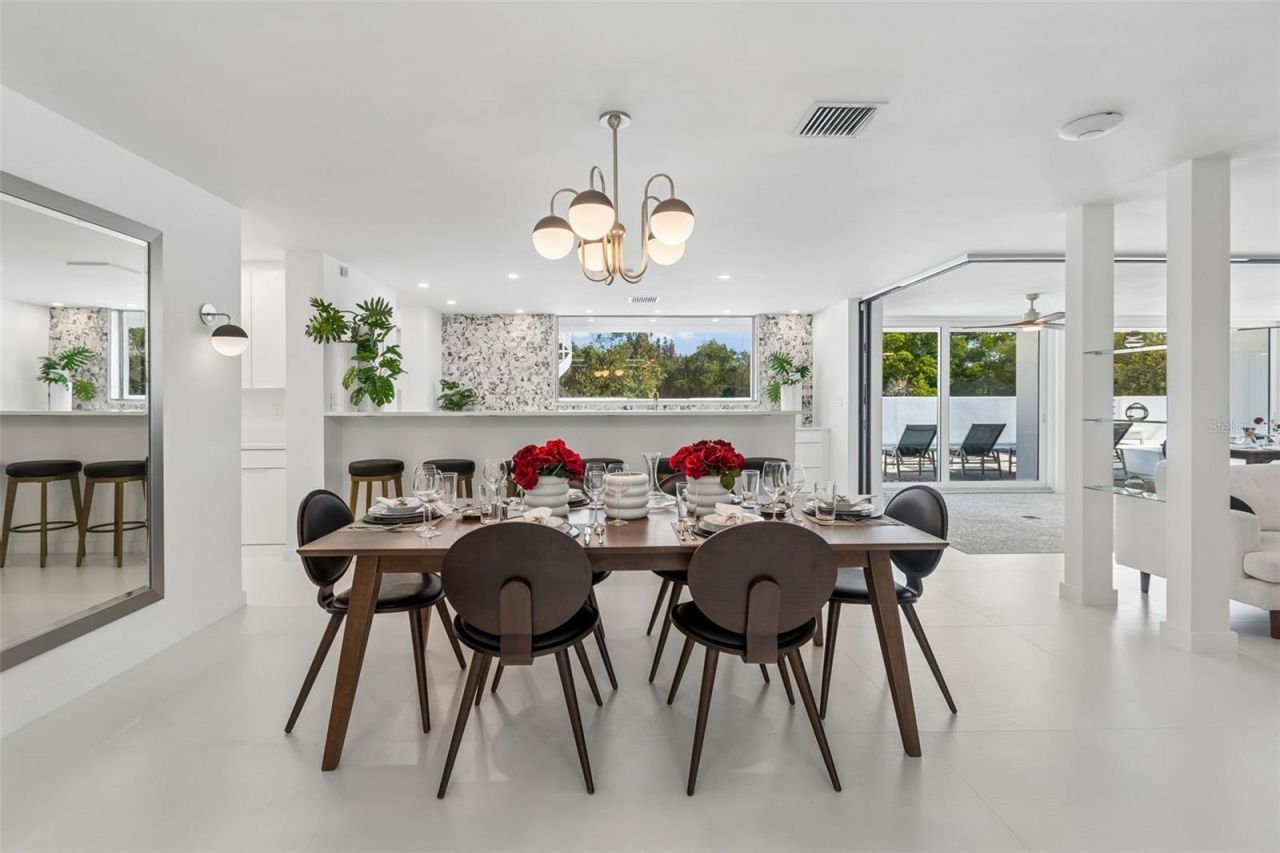 7647 Sanderling Road, Sarasota, FL 34242 Photo