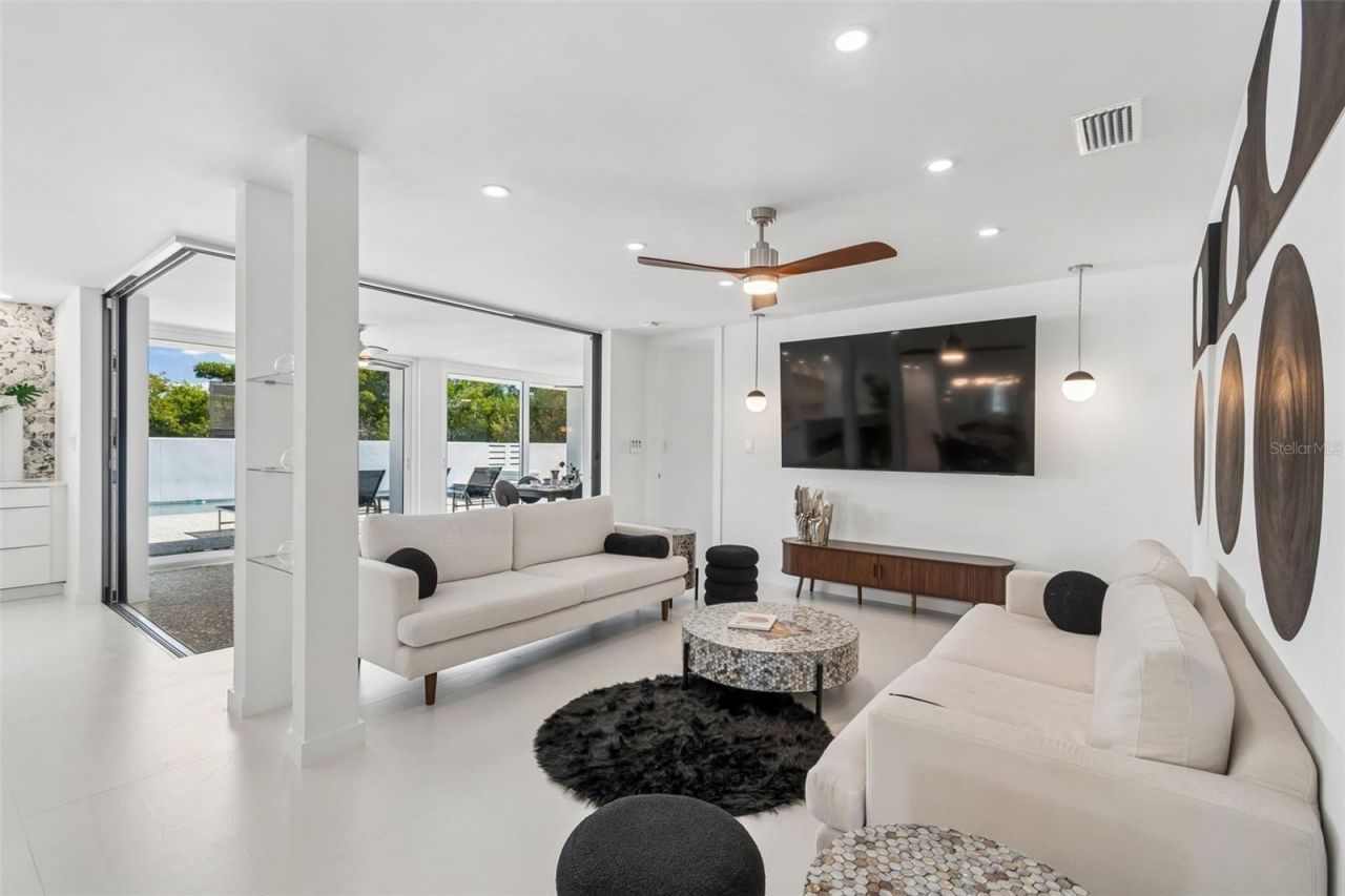 7647 Sanderling Road, Sarasota, FL 34242 Photo