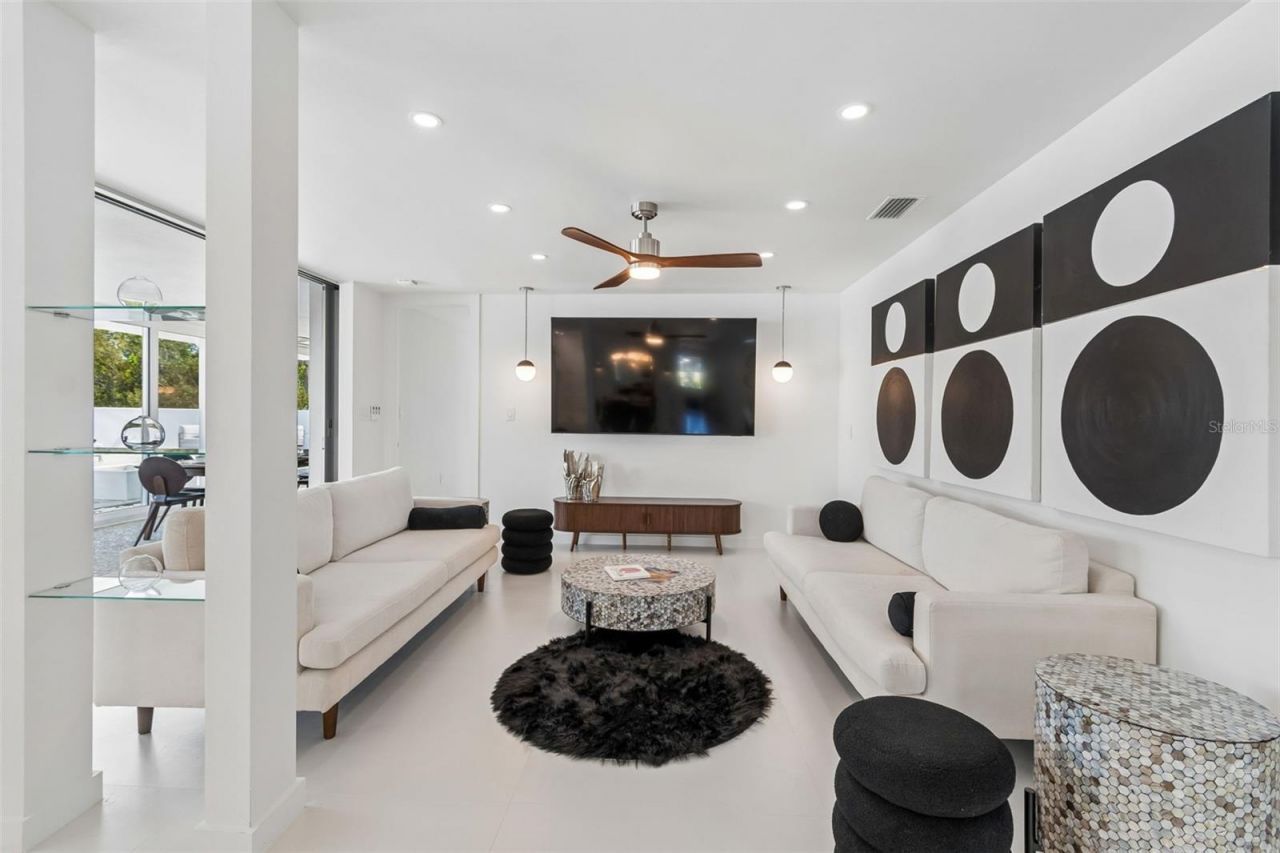 7647 Sanderling Road, Sarasota, FL 34242 Photo