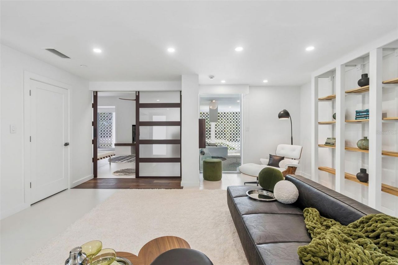 7647 Sanderling Road, Sarasota, FL 34242 Photo