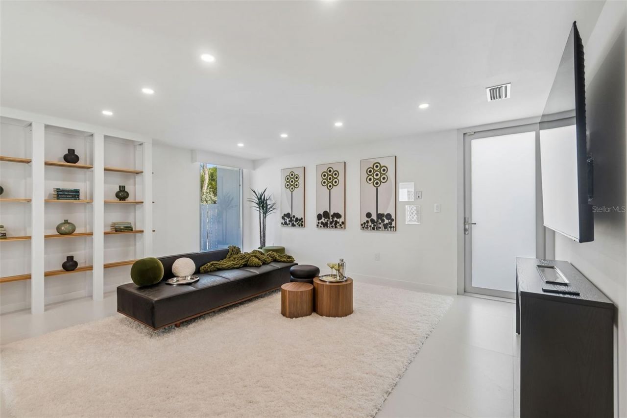 7647 Sanderling Road, Sarasota, FL 34242 Photo