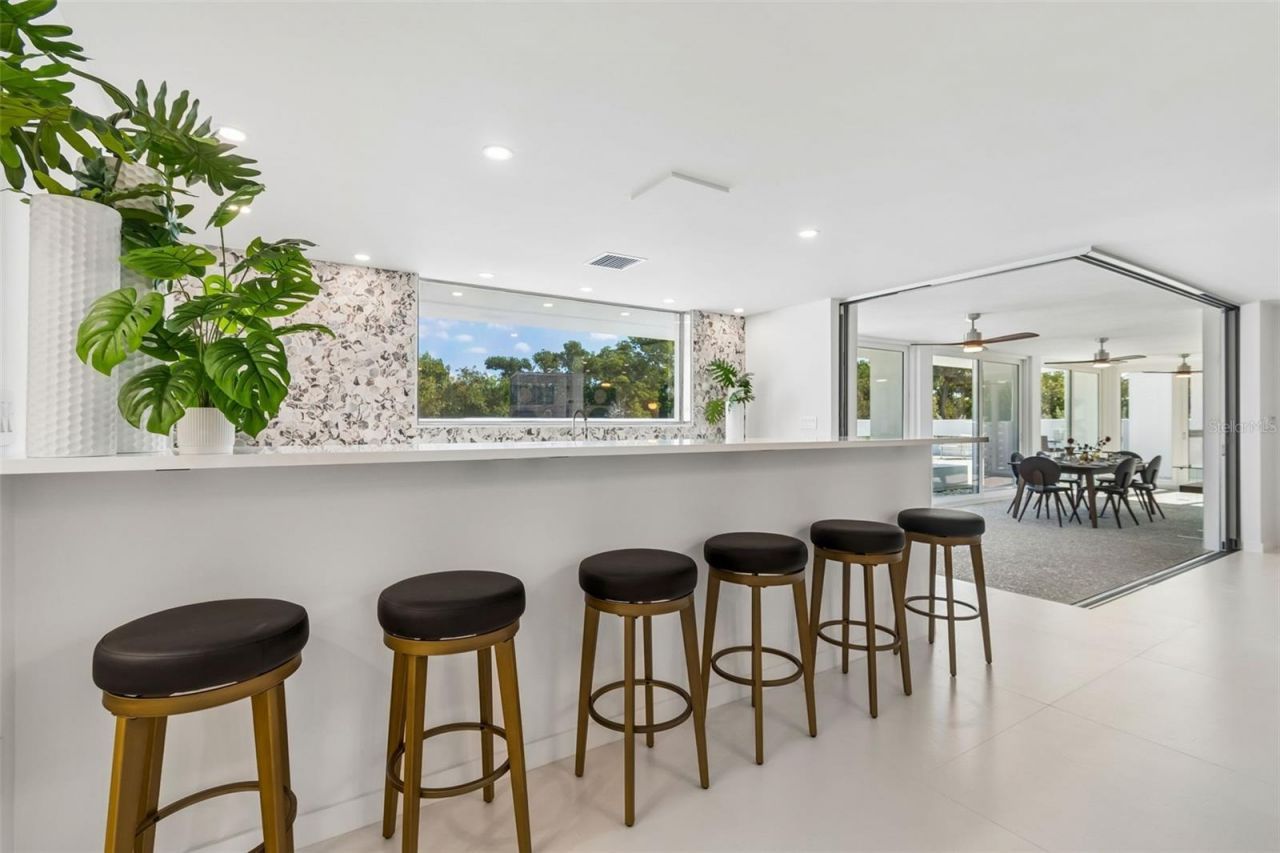 7647 Sanderling Road, Sarasota, FL 34242 Photo