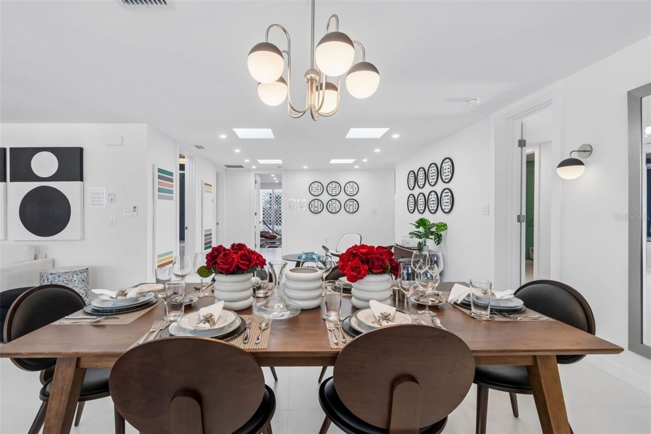 7647 Sanderling Road, Sarasota, FL 34242 Photo