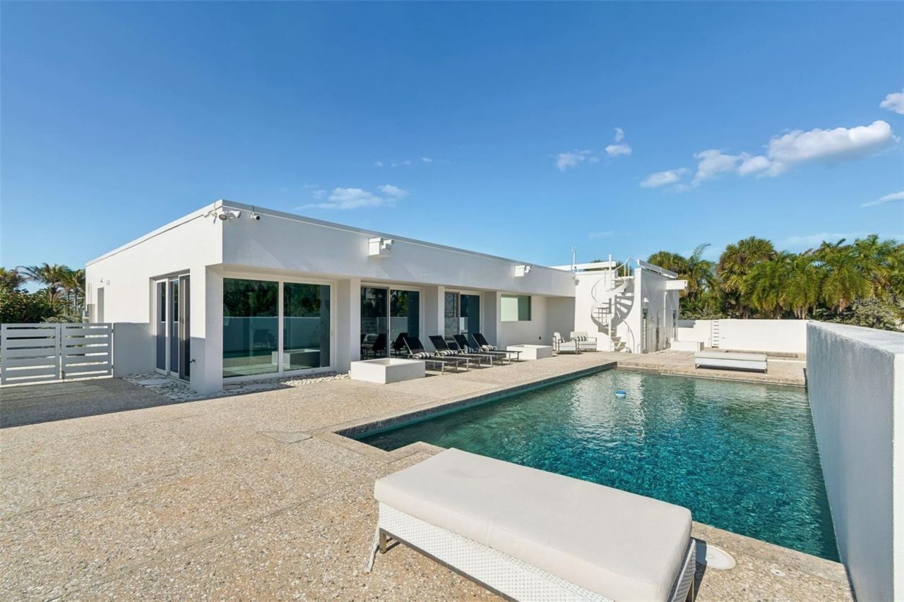 7647 Sanderling Road, Sarasota, FL 34242 Photo