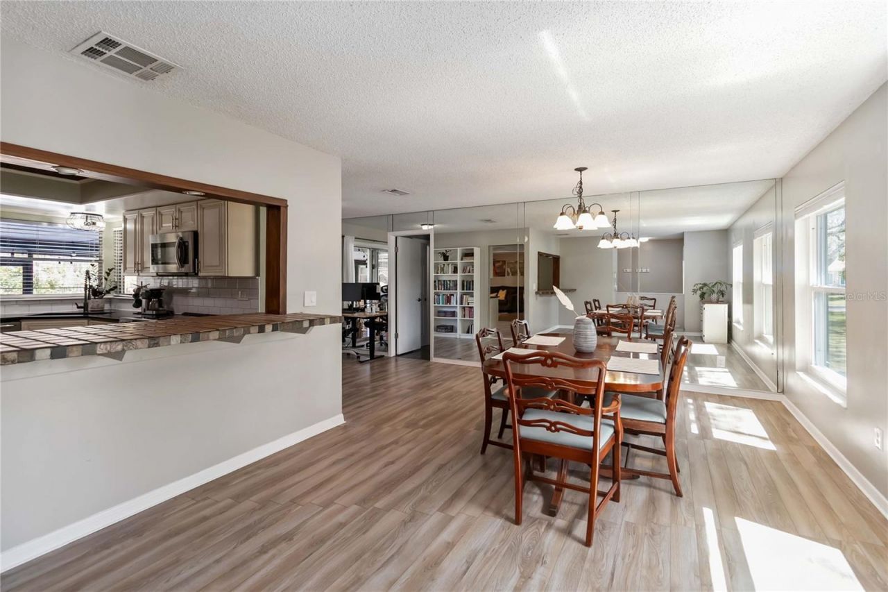 110 E Wyndham Court, Longwood, FL 32779 Photo