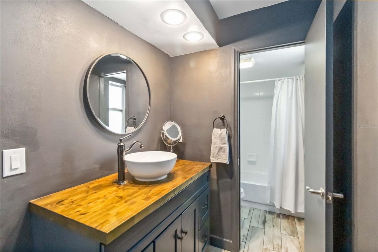 110 E Wyndham Court, Longwood, FL 32779 Photo