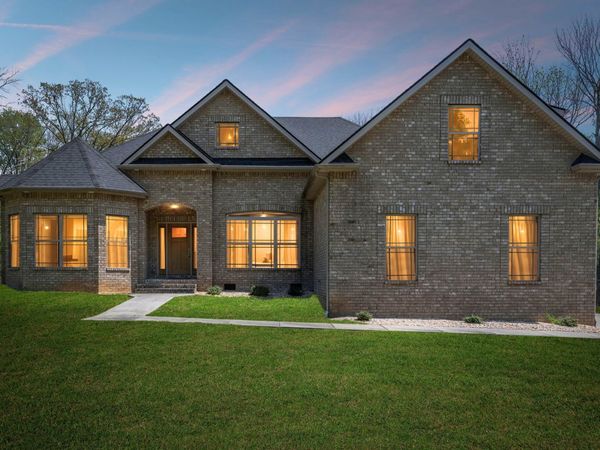 4135 Smotherman Ln, Hermitage, TN 37076